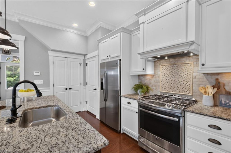 Photo 13 of 50 residential for sale in Chesapeake virginia