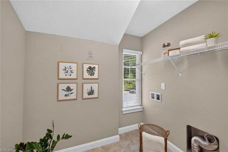 Photo 21 of 50 residential for sale in Chesapeake virginia