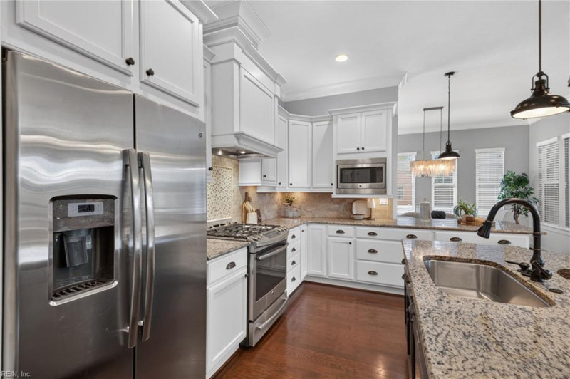 Photo 3 of 50 residential for sale in Chesapeake virginia