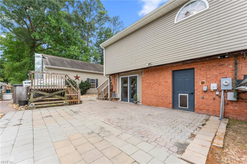 Photo 46 of 47 residential for sale in York County virginia