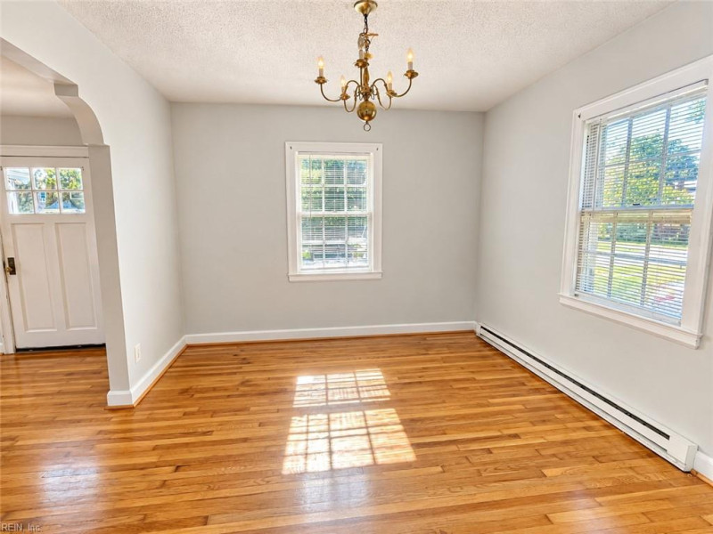 Photo 7 of 22 residential for sale in Newport News virginia Photo 7 of 22 residential for sale in Newport News virginia