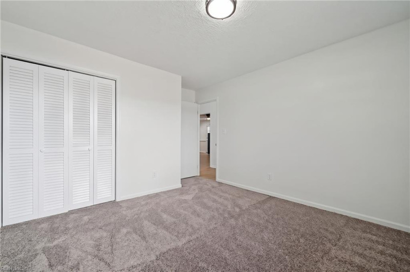 Photo 15 of 38 residential for sale in Hampton virginia