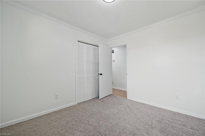 Photo 17 of 38 residential for sale in Hampton virginia