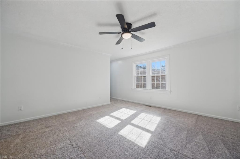 Photo 19 of 38 residential for sale in Hampton virginia