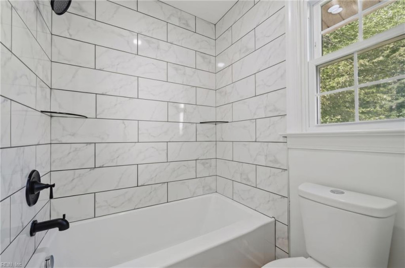 Photo 27 of 38 residential for sale in Hampton virginia