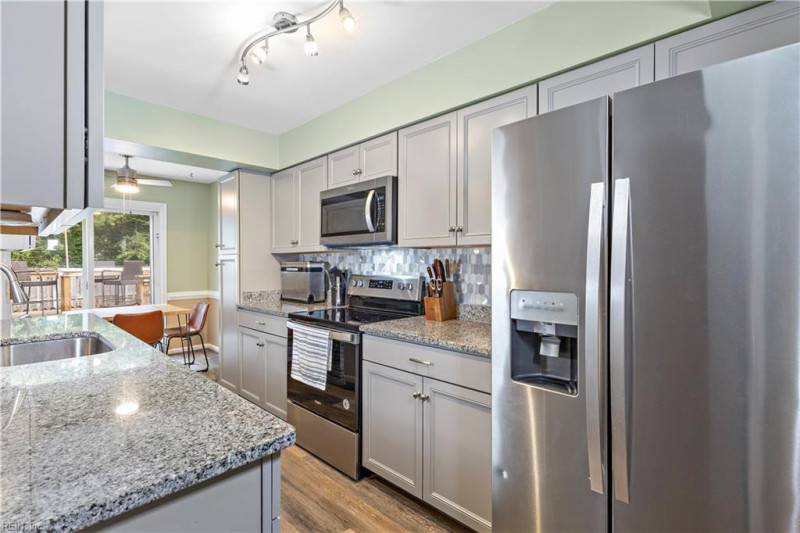 Photo 10 of 30 residential for sale in Virginia Beach virginia