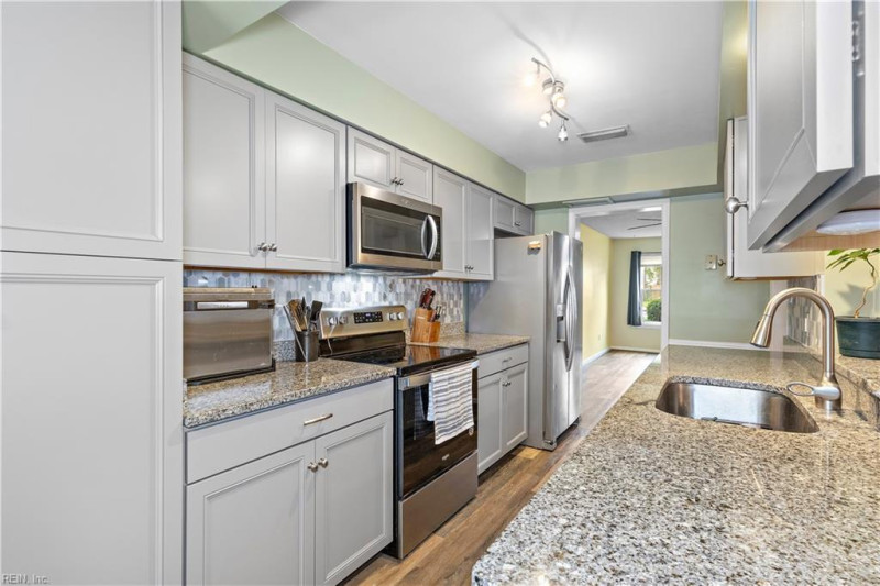 Photo 12 of 30 residential for sale in Virginia Beach virginia