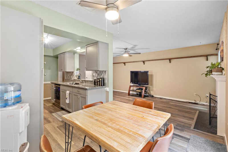 Photo 14 of 30 residential for sale in Virginia Beach virginia
