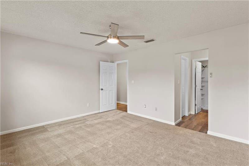 Photo 17 of 30 residential for sale in Virginia Beach virginia