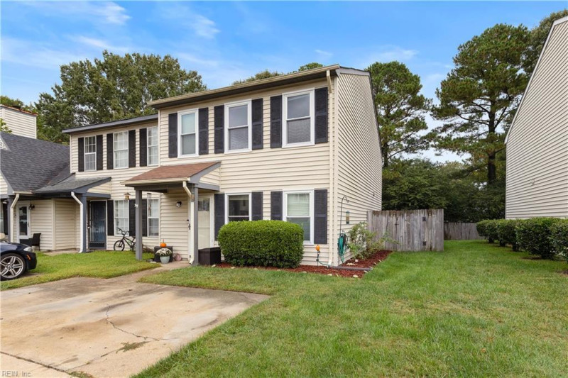 Photo 2 of 30 residential for sale in Virginia Beach virginia