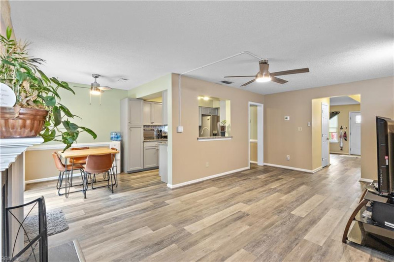 Photo 9 of 30 residential for sale in Virginia Beach virginia