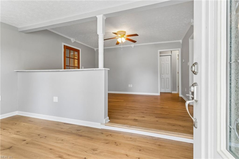 Photo 3 of 45 residential for sale in York County virginia