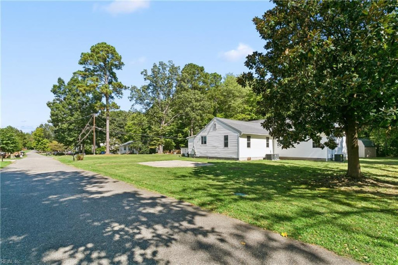 Photo 43 of 45 residential for sale in York County virginia