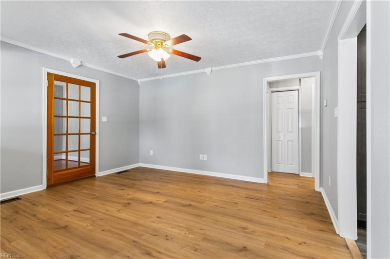 Photo 7 of 45 residential for sale in York County virginia