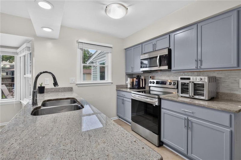 Photo 15 of 49 residential for sale in Virginia Beach virginia