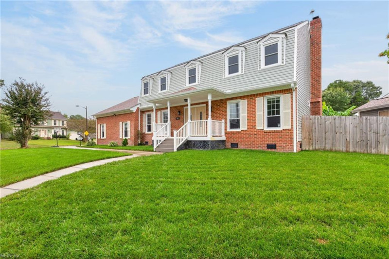 Photo 3 of 49 residential for sale in Virginia Beach virginia