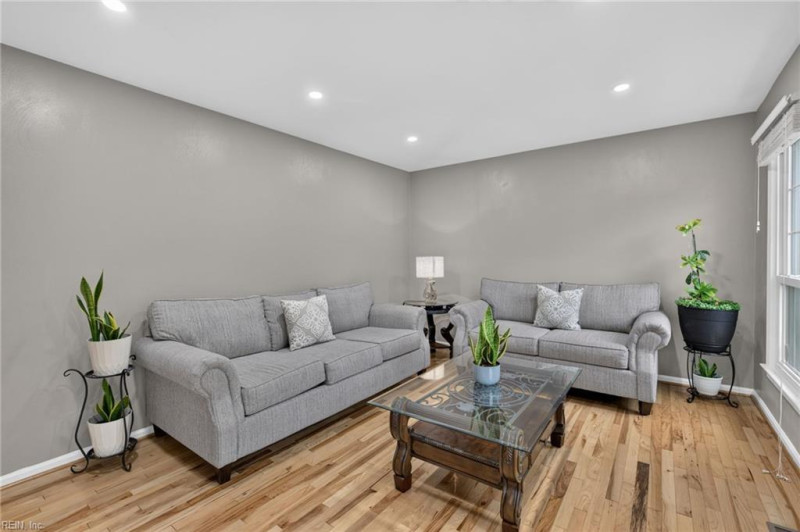 Photo 7 of 49 residential for sale in Virginia Beach virginia