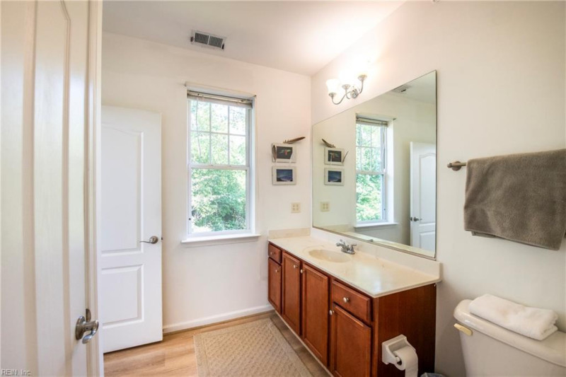 Photo 17 of 28 residential for sale in Virginia Beach virginia