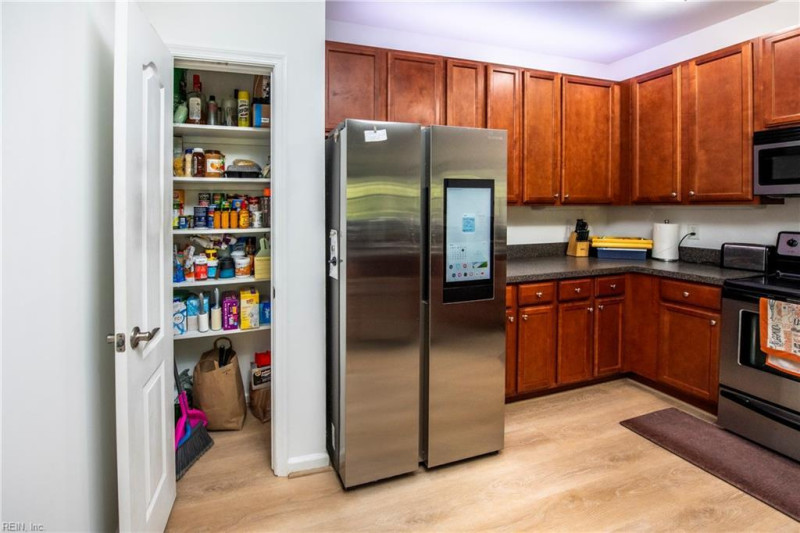 Photo 6 of 28 residential for sale in Virginia Beach virginia