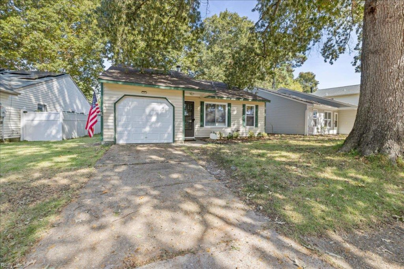 Photo 2 of 26 residential for sale in Virginia Beach virginia