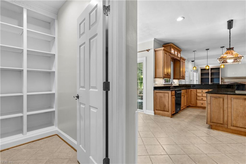 Photo 22 of 48 residential for sale in Chesapeake virginia