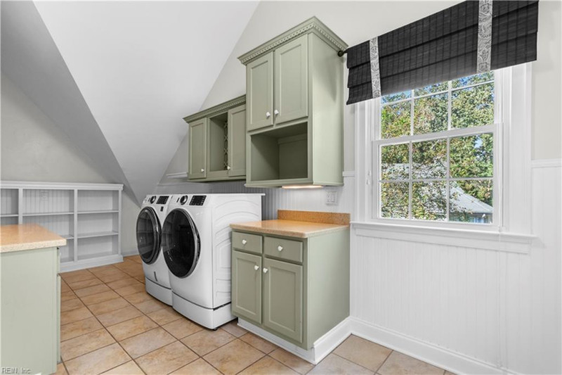 Photo 26 of 48 residential for sale in Chesapeake virginia