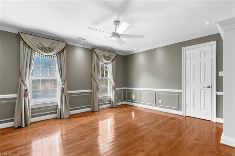 Photo 32 of 48 residential for sale in Chesapeake virginia