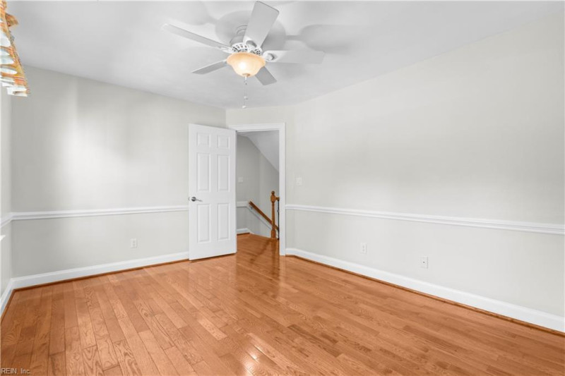 Photo 33 of 48 residential for sale in Chesapeake virginia