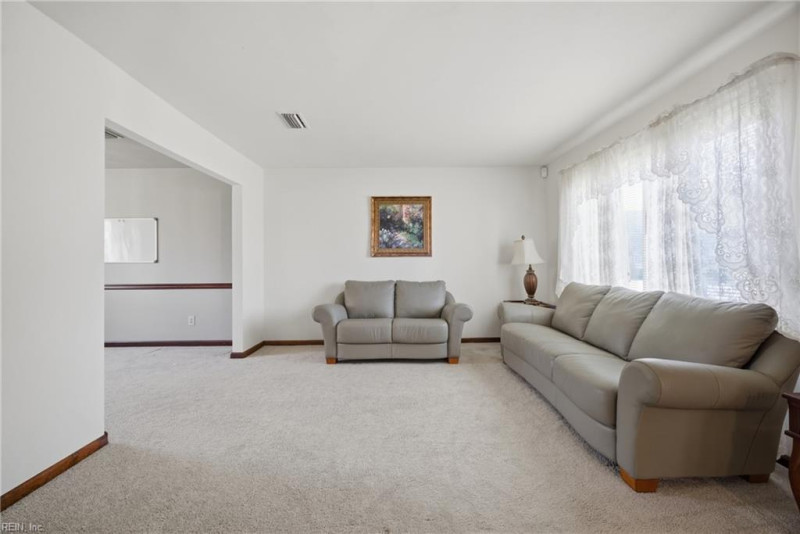 Photo 6 of 35 residential for sale in Virginia Beach virginia