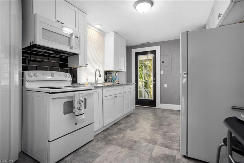 Photo 13 of 19 residential for sale in Newport News virginia