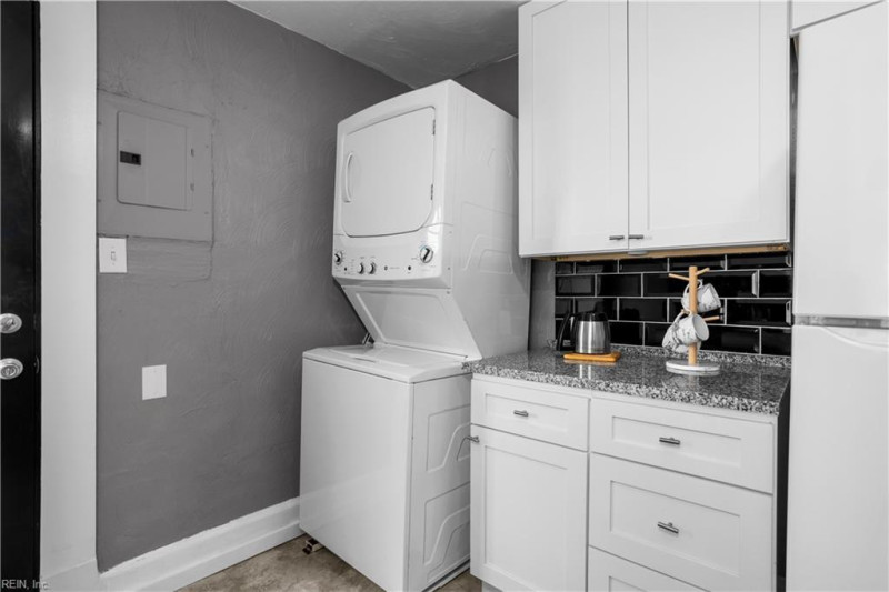 Photo 15 of 19 residential for sale in Newport News virginia