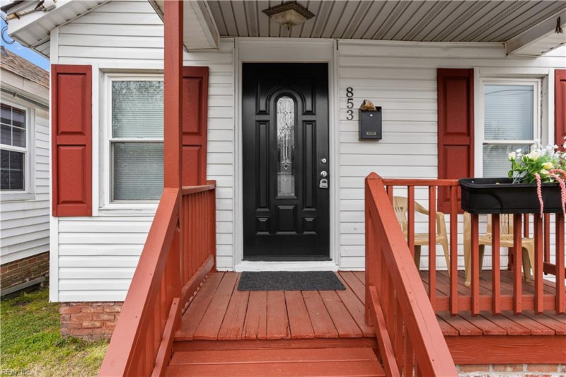 Photo 4 of 19 residential for sale in Newport News virginia