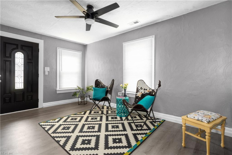 Photo 6 of 19 residential for sale in Newport News virginia