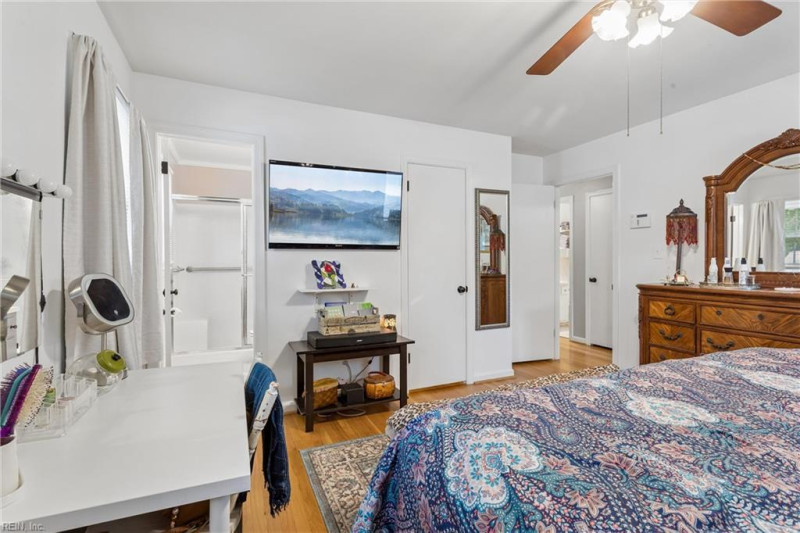 Photo 26 of 50 residential for sale in Hampton virginia