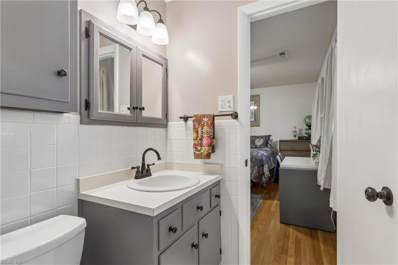Photo 28 of 50 residential for sale in Hampton virginia