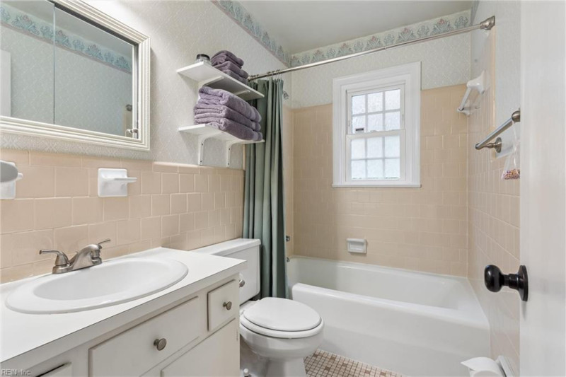Photo 31 of 50 residential for sale in Hampton virginia