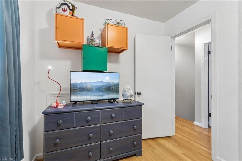 Photo 35 of 50 residential for sale in Hampton virginia