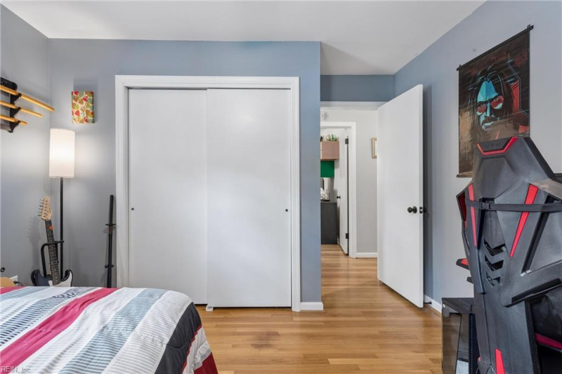 Photo 37 of 50 residential for sale in Hampton virginia