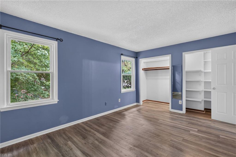 Photo 12 of 23 residential for sale in Virginia Beach virginia