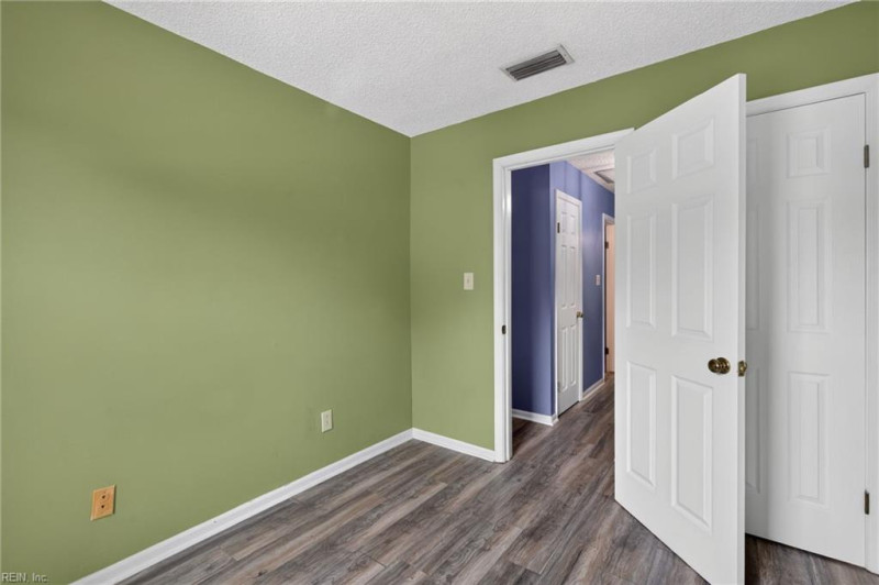 Photo 15 of 23 residential for sale in Virginia Beach virginia