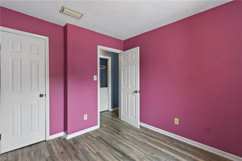 Photo 17 of 23 residential for sale in Virginia Beach virginia