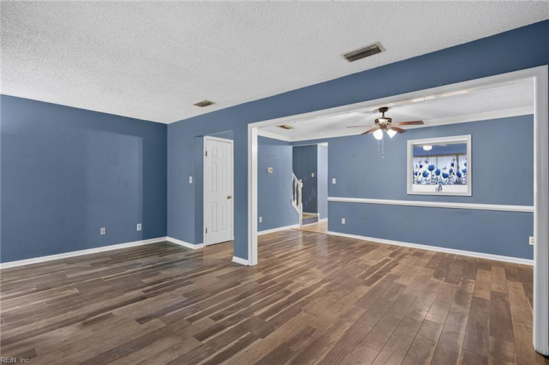 Photo 8 of 23 residential for sale in Virginia Beach virginia