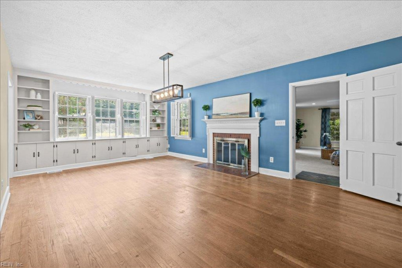 Photo 8 of 36 residential for sale in Virginia Beach virginia Photo 8 of 36 residential for sale in Virginia Beach virginia