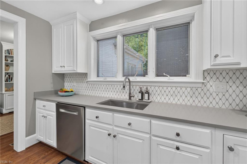 Photo 13 of 50 residential for sale in Norfolk virginia