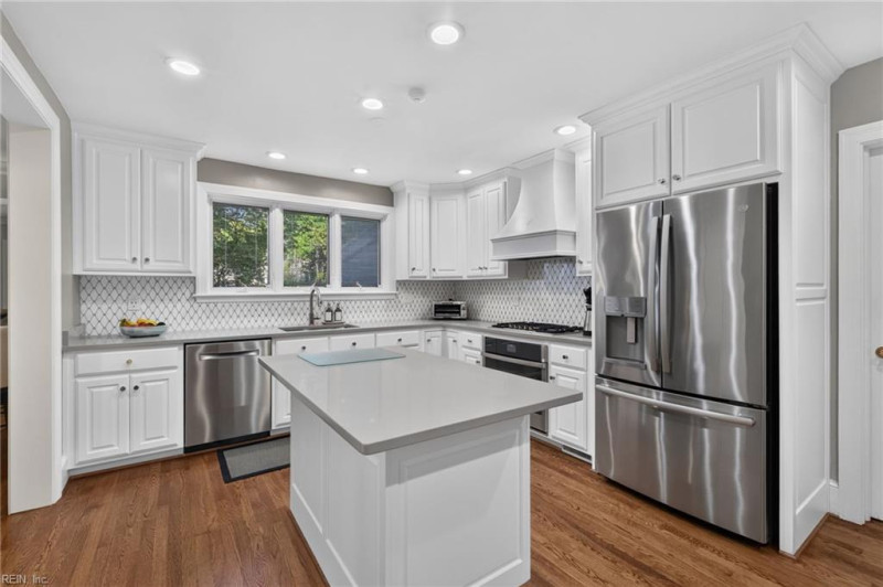 Photo 17 of 50 residential for sale in Norfolk virginia