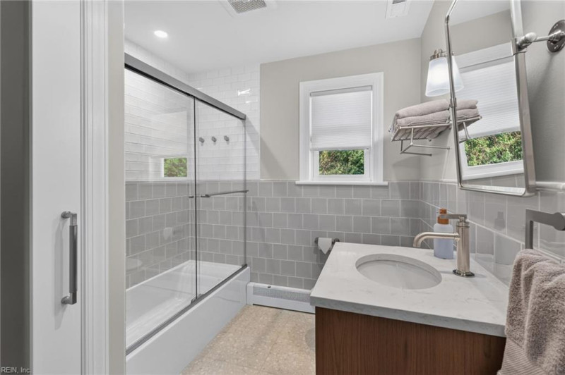 Photo 36 of 50 residential for sale in Norfolk virginia