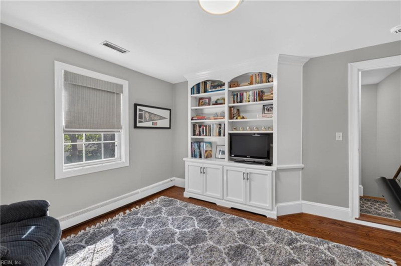 Photo 40 of 50 residential for sale in Norfolk virginia