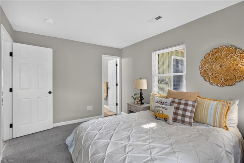 Photo 10 of 21 residential for sale in Newport News virginia