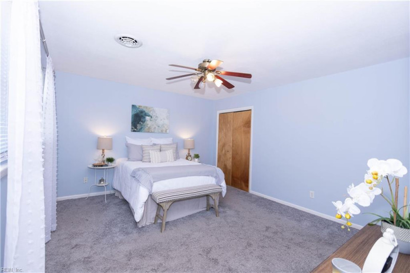 Photo 12 of 21 residential for sale in Hampton virginia