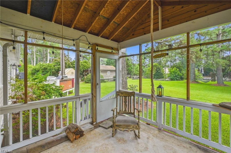 Photo 26 of 40 residential for sale in Chesapeake virginia